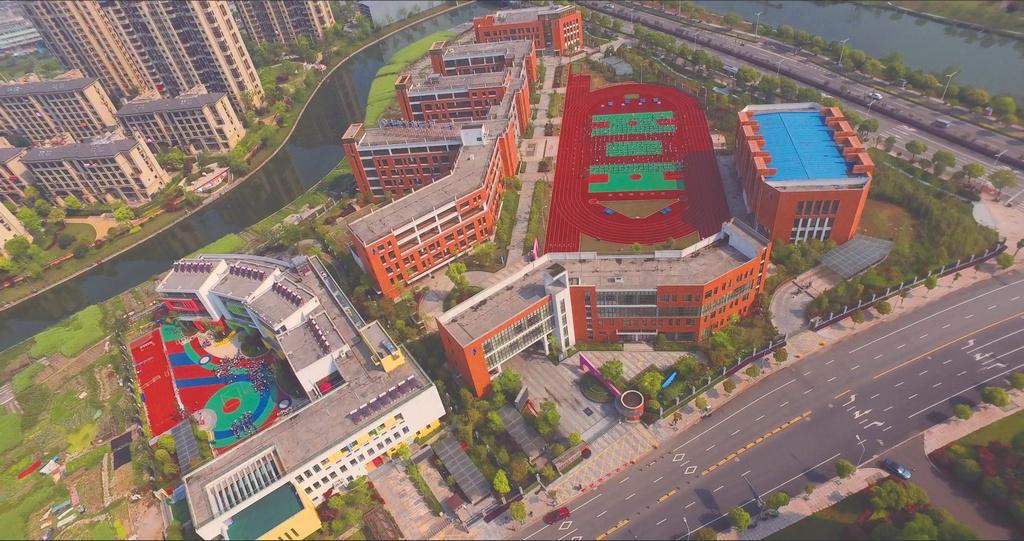 카지노 추천 사이트 Longwan Central 초등학교 진실 장면 사진 _1.jpg